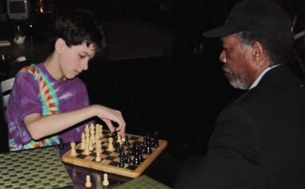 8. "Когда мне было 11 лет, я играл в шахматы с Морганом Фрименом" доказательства, невероятно, пруф, случаи из жизни, фото юмор, чего только не бывает, чего только не увидишь