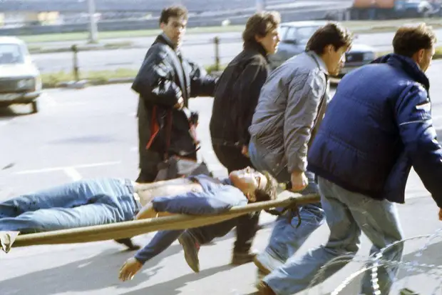 Фотография: Расстрел Дома Советов 4 октября 1993 года №19 - BigPicture.ru