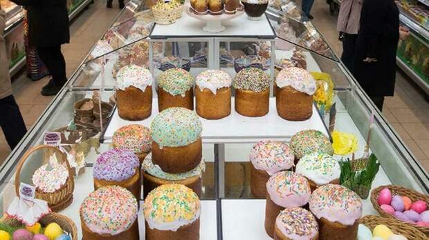 Пасхальный набор подорожал на 15%: сильнее всего выросли цены на творожную пасху и кагор