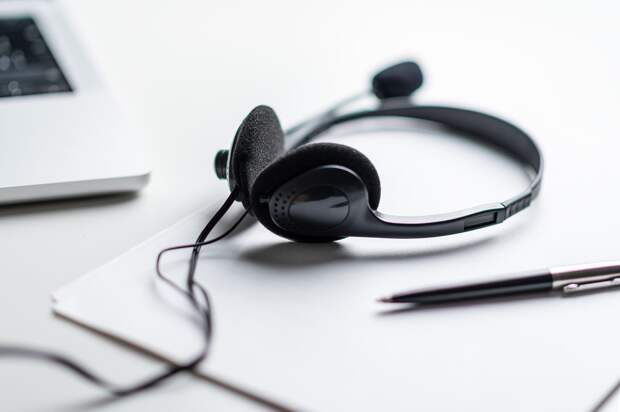 Собянин напомнил о горячих линиях для обращения во время новогодних каникул