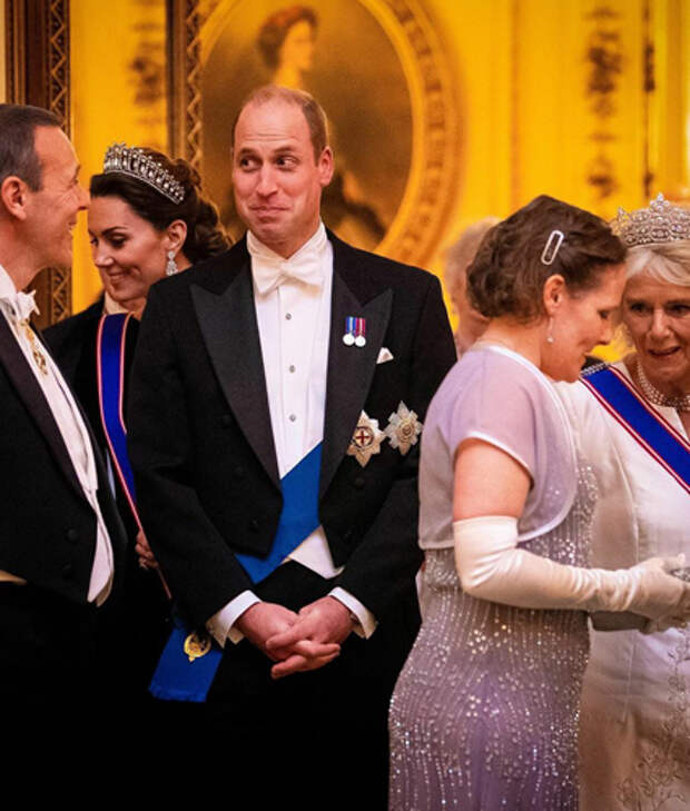 Кейт Миддлтон, принц Уильям, герцогиня Корнуольская с гостями