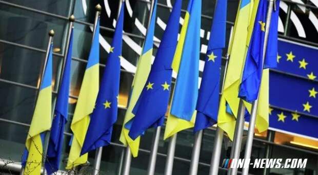 Европарламент поддержал призыв дать Украине и Молдавии статус кандидатов