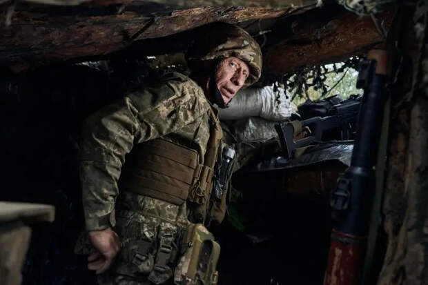 Украинский канал: Генштаб ВСУ не рассчитывал на быстрое падение Угледара, поэтому не строил оборонительных линий