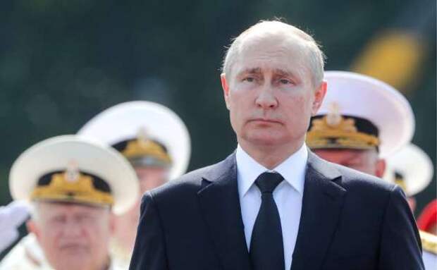 «Россия дала упреждающий отпор агрессии»: выступление президента Путина на Параде Победы