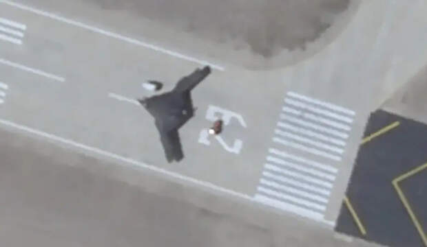 Китайский гигантский «БПЛА-невидимка» GJ-X впервые был замечен в воздухе