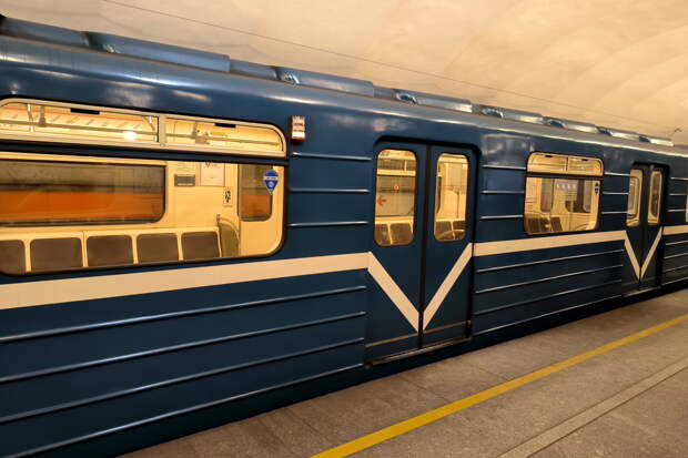 Почему не работает метро "Фрунзенская" и "Удельная" в Петербурге, и как добраться до других станций