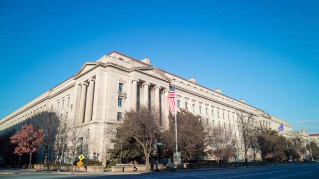 В США гражданина РФ обвинили в отмывании $500 млн через криптовалюту