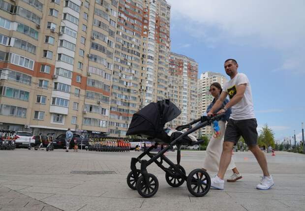 Котяков: нацпроект «Семья» объединил ключевые меры поддержки родителей