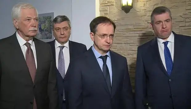 Участники делегации РФ рассказали о ходе переговоров с Украиной.
Мединский:
– Долго...