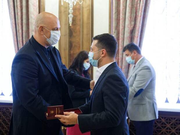 Потап и Зеленский на вручении награды
