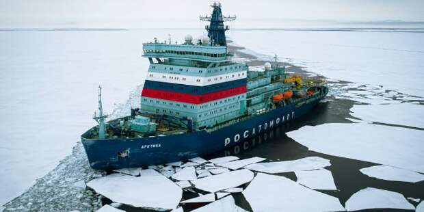 Как один контейнеровоз в Африке, приводит в движение десятки ледоколов в Арктике