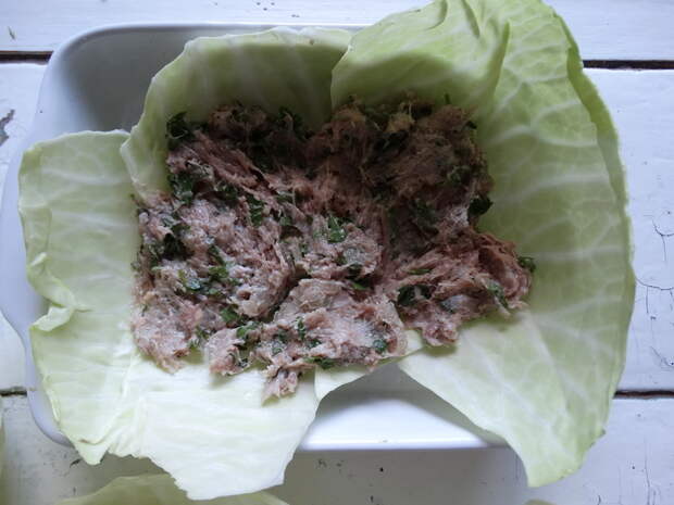 Пирог «Капустная слойка» (тесто - капуста, начинка - мясо)