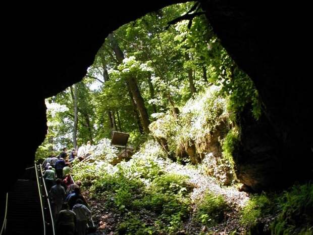 https://tourist-area.com/images/igallery/resized/1801-1900/Mammoth_Cave_20-1820-668-600-100.jpg