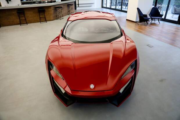 Автомобиль-каскадер Lykan HyperSport из Форсажа