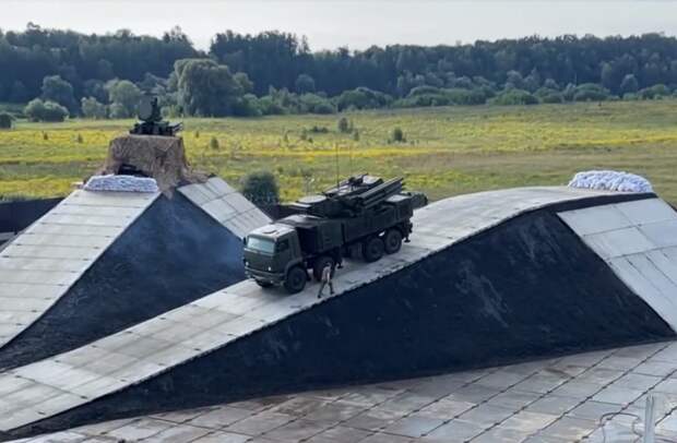 Украинский дронщик позавидовал ПВО Москвы 