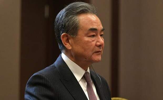 Ван И: Китай выступает за созыв настоящей мирной конференции по Украине