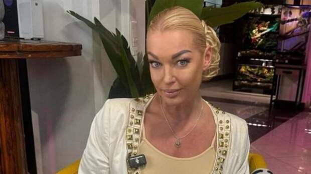 «Не знаю, что с ней происходит»: Волочкова заявила о проблемах с дочерью Ариадной