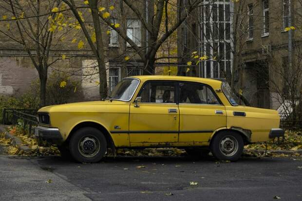 Продажи легковых автомобилей Lada в России упали на 28,7% в январе