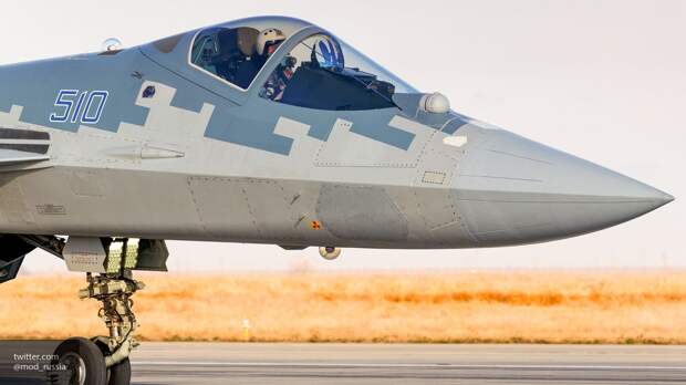 Индия выбирает между Су-57 и F-35