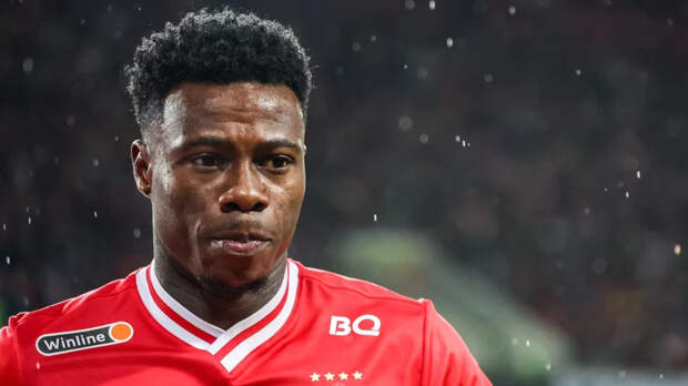 Экс-игрока «Спартака» Квинси Промеса увезли в камеру из аэропорта Амстердама