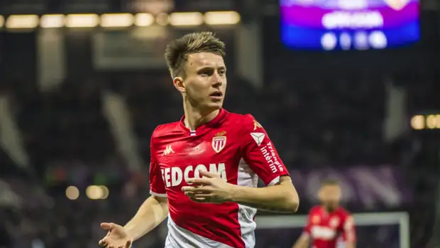 "Монако" Головина разгромил "Сент-Этьен" в прерванном из-за фанатов матче