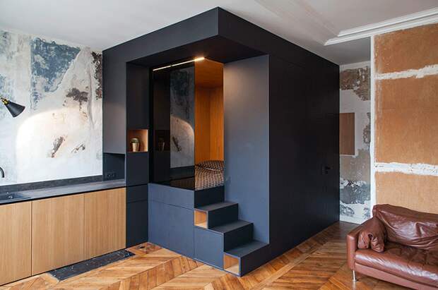 С помощью такого модуля вполне реально организовать спальную комнату (Проект Batiik Studio). | Фото: amazingfacts.ru.