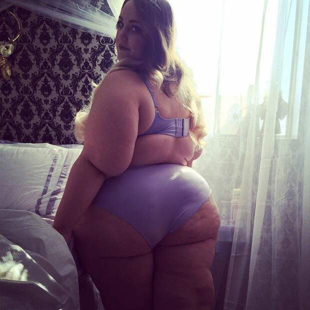 Кортни Мина, Courtney Mina, блоггер размера плюс, толстая женщина