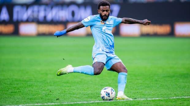 Видео: Вендел вывел «Зенит» вперед в матче против «Краснодара»