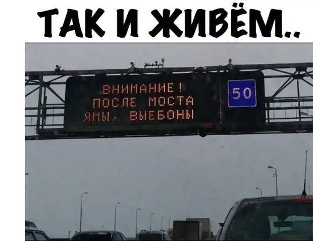 Разговор двух живописных бабуль.— Интересно узнать кто этот импозантный мужчина...