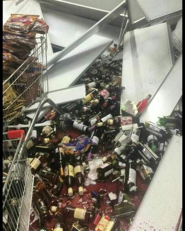 И сам не ам, и другим не дам бывает же такое, всячина, жизнь, разбил, рукожопы, упало, юмор