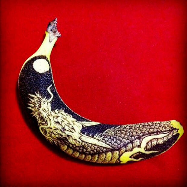 tumblr mizcunguib1s3zz9ko1 500 Удивительные рисунки на бананах