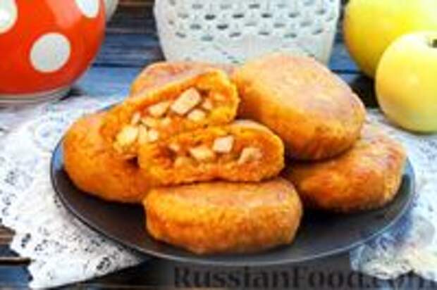 Фото к рецепту: Морковные зразы с яблоками