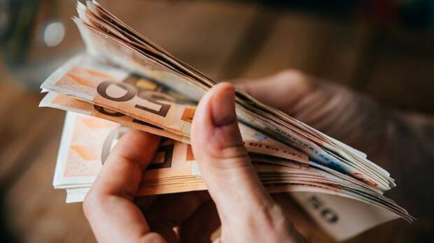 Гребем деньги лопатой — финансовый гороскоп на 22-28 марта
