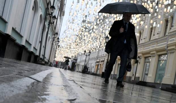 Облачность и небольшой дождь ожидаются в столице 10 мая