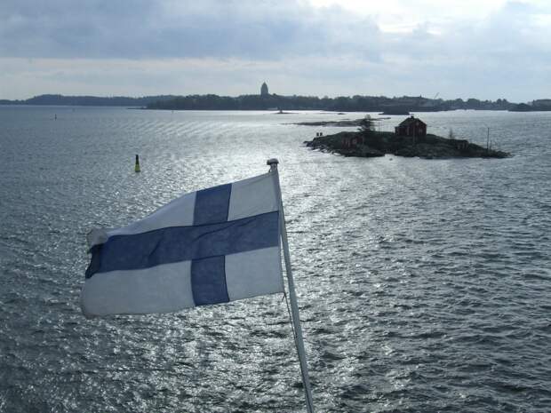 Финны построят ледокол для ликвидации разливов нефти на Балтике. В необходимости этого винят Россию