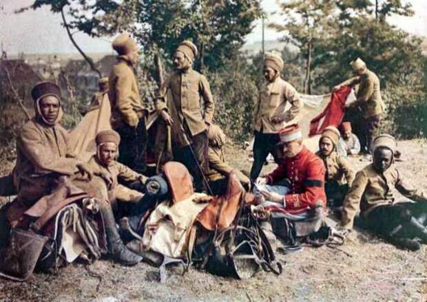 Африканские солдаты на Западном фронте. | Фото: greatwar.nl.