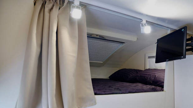 МАЗ представил автодом: холодильник, душ, два отопителя, а также мангал, шампуры и казан в комплекте