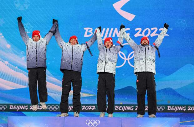 Олимпийская сборная России не может вылететь из Пекина