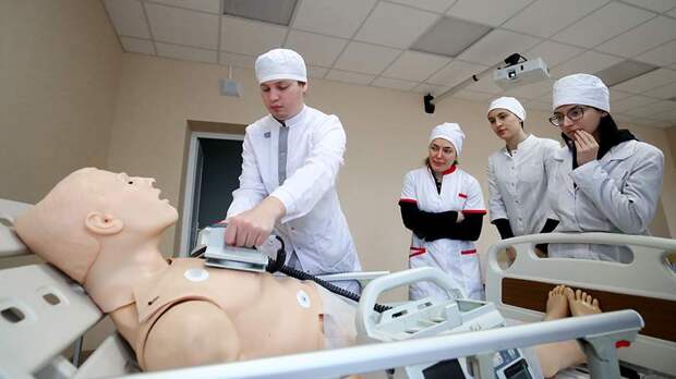 ГД приняла закон об обязательном целевом обучении бюджетников-медиков в ординатуре