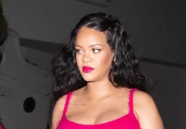 Подруга Рианны стала жертвой травли после новости об измене с бойфрендом певицы