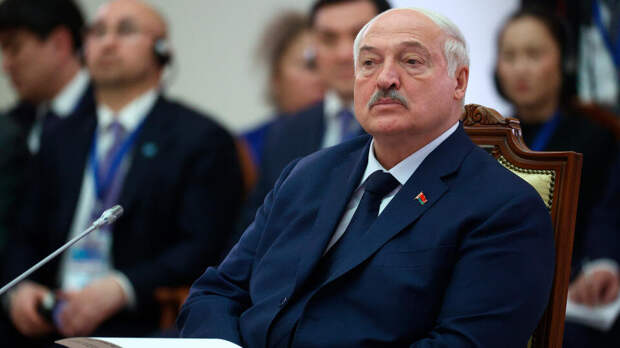 Лукашенко рассказал, как предупредил Путина об угрозе покушения