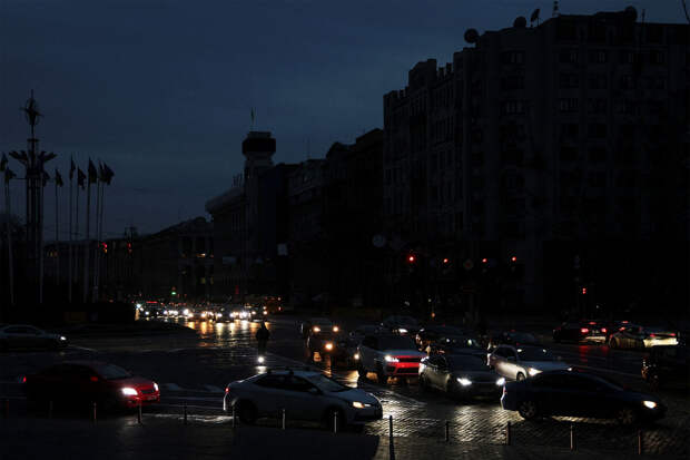 Аналитик Кущ сообщил о социальной катастрофе в одном из киевских жилых массивов