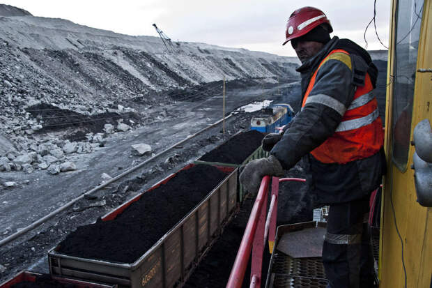 Минэнерго: объемы экспорта российского угля в 2024 году немного снизятся