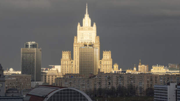 Здание МИД РФ / Фото: Артем Житенев /ТАСС