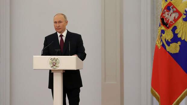 Маловато будет: Путин оценил зарплату Героя труда 