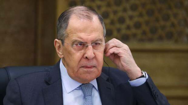 Лавров заявил о регулярных и непубличных контактах России и США