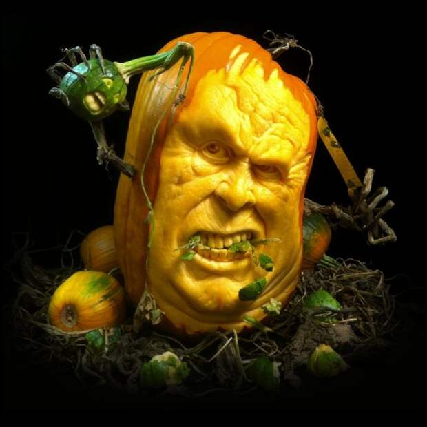 carving-Ray-Villafane-3