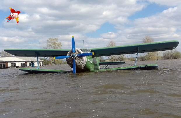 Аэродром ДОСААФ в буквальном смысле ушел под воду. ФОТО Виталий КОРОЛЕВ