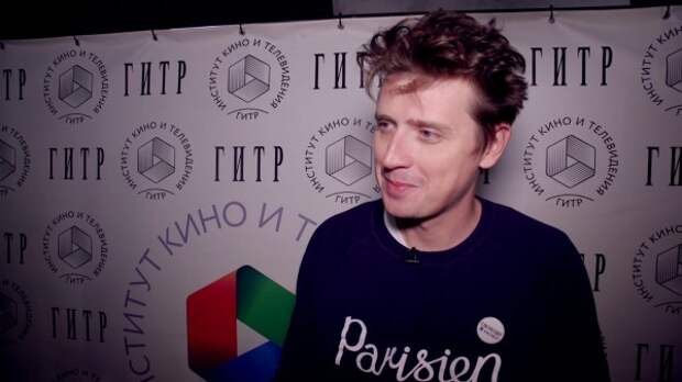 Бегут, бегут «независимые журналисты»...