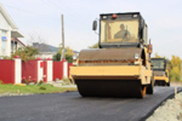 Ремонт дороги в поселке Казенная Заимка / Фото: barnaul.org